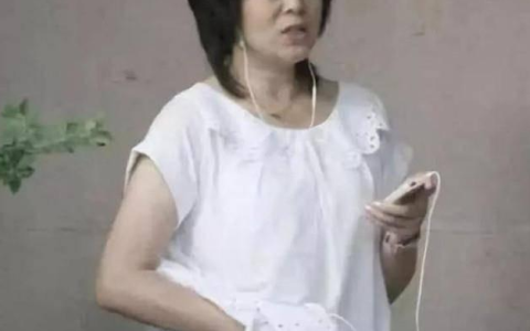 葛优老婆叫什么名字,葛优老婆个人资料简介